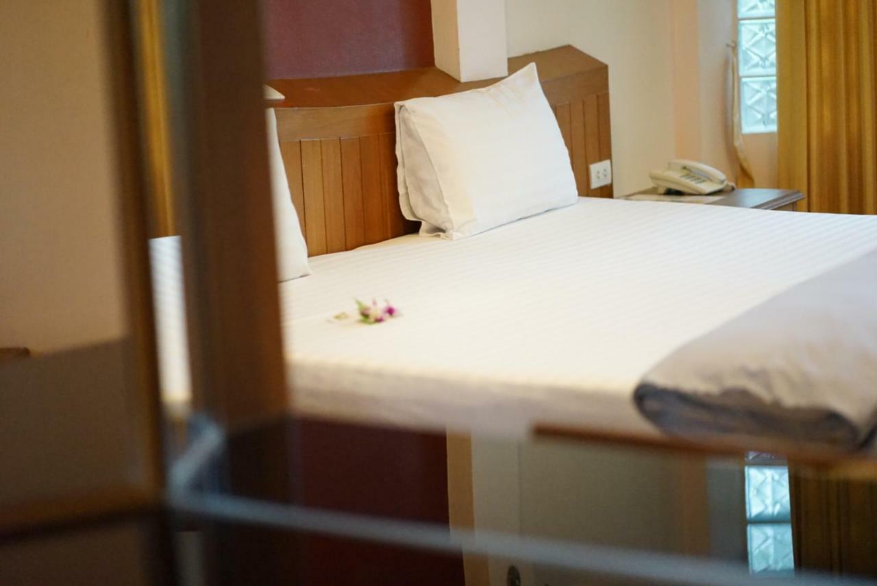 Country Lake View Hotel Suphan Buri Exteriér fotografie